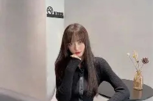 周星驰拍《功夫女足》最大的败笔不在于选迪丽热巴也不是他灵感枯竭而是张小斐这个角色换别人来演效果会好太多！